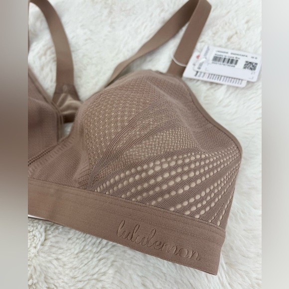LULULEMON Awake to Lace Bra. NWT Size 32D - Picture 10 of 12